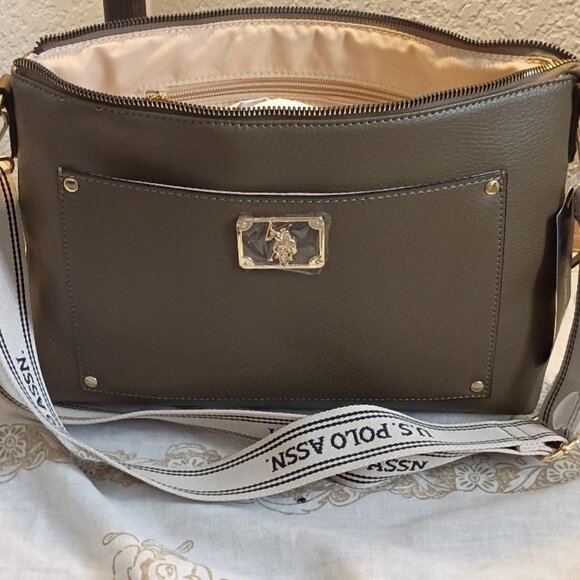 U.S. Polo Assn. Madison Crossbody Bag - Picture 1 of 7